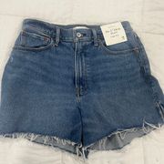 Abercrombie The Mom Shorts 4’ High rise Curve Love 
