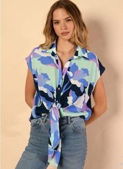 Hutch Short Sleeve Brickell Tie Top Green Purple Blue Abstract Colorful Small