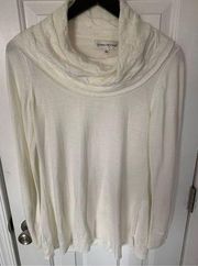 Evan picone white sweater size small