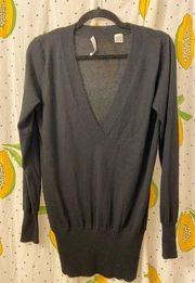 100% cashmere V neck Shopbop basics sweater size m