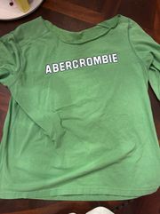 American Eagle Women’s Green Abercrombie tshirt