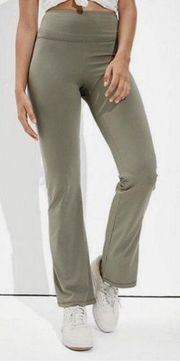 The Everything Flare Pant Legging In Olive Green