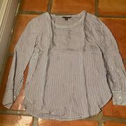 Banana Republic  Women's Blue and White Blouse