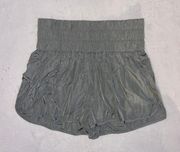 NWOT Womens Gray Athletic Active shorts size Large