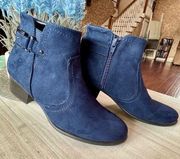 Unisa Blue Suede Zip Up Ankle Boots with Buckle and Quilt Pattern Women’s sz 8m