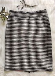 B. Moss Houndstooth Pencil Skirt