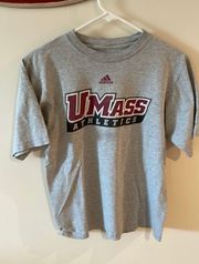 Small  Umass Athletics T-shirt