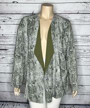 Socialite Curve NWT Size 4X Green & White Snakeskin Print Jacket Cardigan