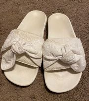 Knotted Bow Slides 