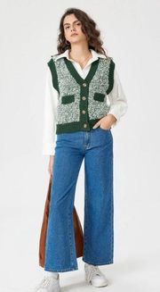 V-Neck Button-up Knit Vest