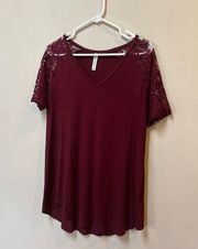 2/$12 Zenana Signature Women’s Burgundy Lace Short Sleeve Tunic Long Blouse M