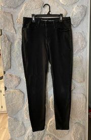 Signature By Levi Strauss & Co. Black Modern Skinny Jeans- Size 10 W30