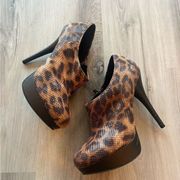 French Connection 8.5 Leopard Print Heeled Booties