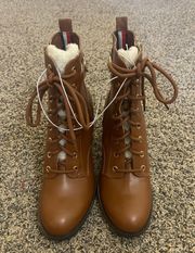 NWT  lace up brown ankle boots size 8.5