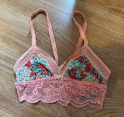 XS Floral Lace Bralette