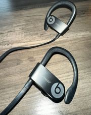 Powerbeats 3