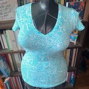 Lilly Pulitzer Shorely Blue Ice Cake v-neck S knit T-shirt