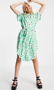 Mimmi Knee Length Shirt Dress in Mint Green Floral Print size Small