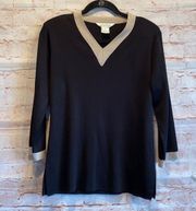 Exclusively Misook Black V neck blouse