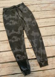 Thermal Camo Jogger Sweatpants - Small