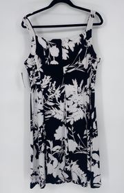 Womens NWT Floral Dress