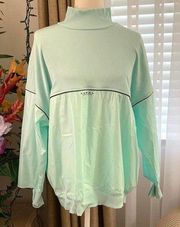 3/$15 Koral Ribbed Windbreaker Pullover in Light Aqua