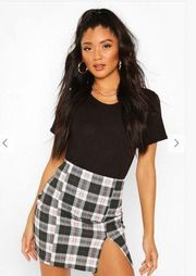 Boohoo split front checked mini skirt plaid size US 8