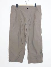 Mountain Hardwear Cropped Cargo Pants