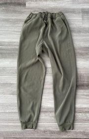 Avia Womens Green Athletic Joggers Size M Pants Elastic Waist A14