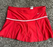 Women’s Pleated Red Skort Size L