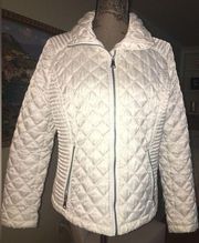 Marc New York Andrew Marc White Quilted Puffer Jacket in Size Medium.