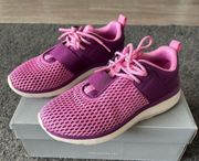 coro sneakers size 7 wide