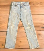 Levi’s  Premium Wedgie Straight distressed light wash ladies denim size 27