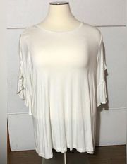 H by Halston ladies 3x white top with pretty ruffle sleeves.