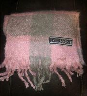 Victoria's Secret Soft Plush Plaid Fringe Scarf Pink Gray NEW NWOT