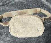 Everywhere Fleece Belt Bag