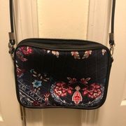 NWT Chicos Paisley Fusion Crossbody Bag