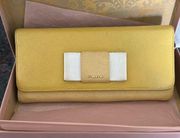 💛💛 MOTHERS DAY!!! Lovely Miu Miu long leather wallet in the box. 💛💛💛