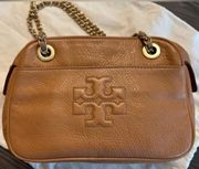 Thea Chain Crossbody