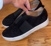 Steve Madden Black Slip-ons