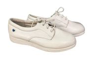 Nurse Mates Women's White Leather Lace-Up Low Top Sneaker Shoes Size 6.5