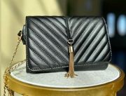 Elegant crossbody bag