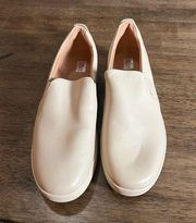 Fitflop Women's Rally Leather Slip-On Skate Sneakers in Stone Beige Size 9