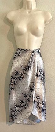 NWT snake skin pattern  LA skirt. Sz S