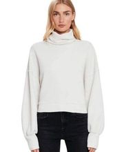 AGOLDEN BALLOON SLEEVE TURTLENECK SWEATSHIRT SZ M