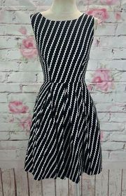 Bea Dot Women's Sleeveless Zigzag Pleated Fit & Flare Dress Black White Size S