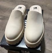 SM New York Clogs Size 10 New