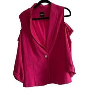 Pink cold shoulder blazer size Junior XXL
3/4 sleeves, one button closure.