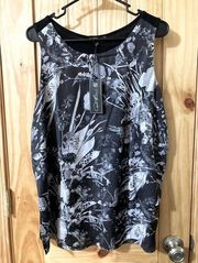 NWT - DG2/Diane Gilman size L sleeveless layered, patterned blouse