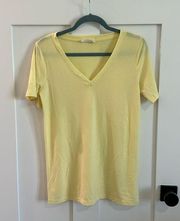 Zenana Women's M Pastel Yellow V-neck Tee Shirt Soft Cotton Blend Casual Basic